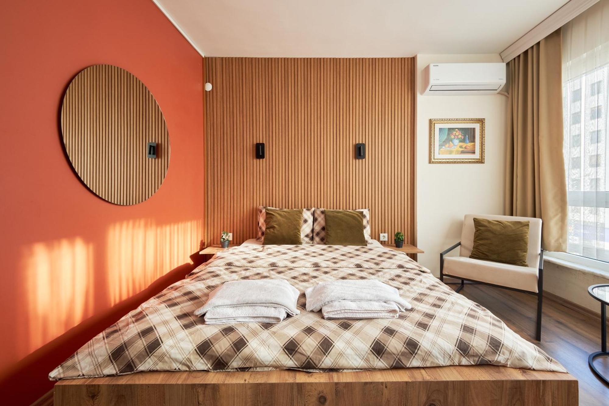 Goldenhorn With Ac Apartament *